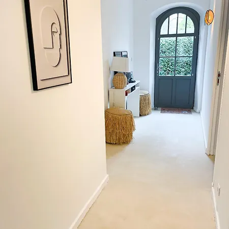 Design De 100 M2 - Bastide En Pierre * Gassin