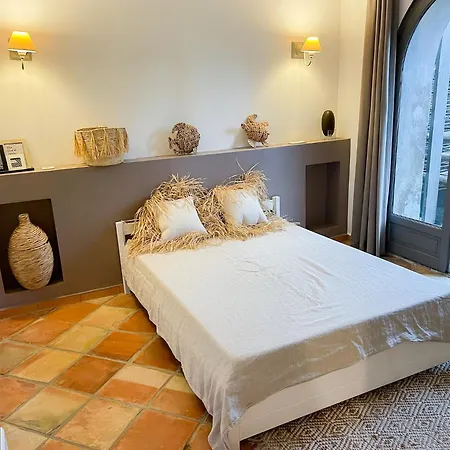 Design De 100 M2 - Bastide En Pierre *